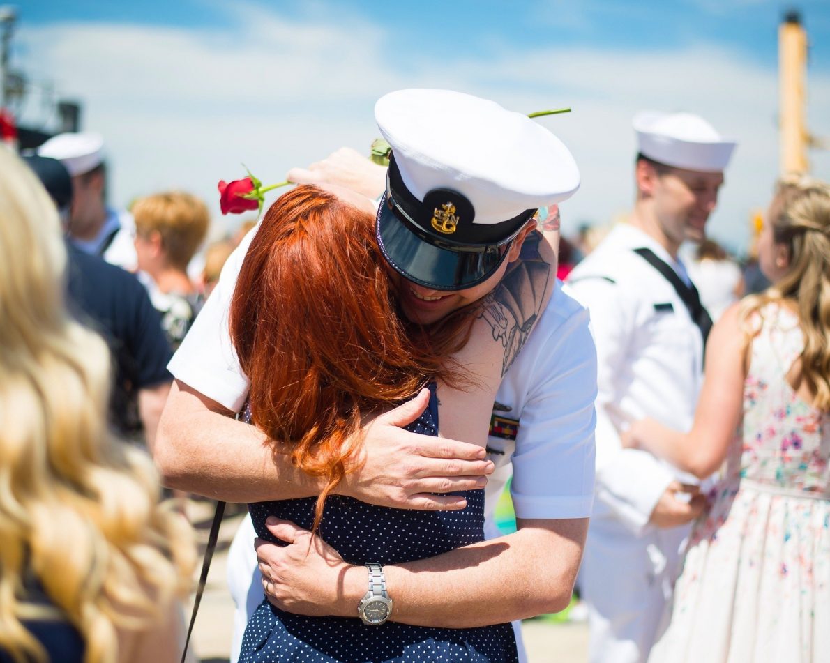 Perfect Homecoming: Gifts for Boyfriend Long-Distance Love