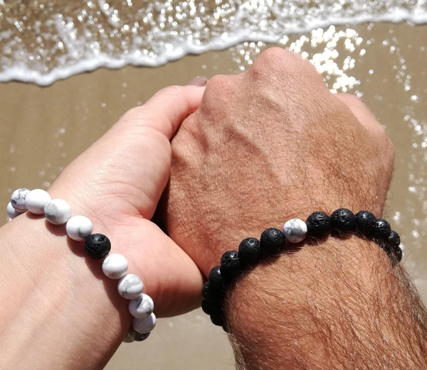 Smart long distance touch Bracelets for Couples Long Distance